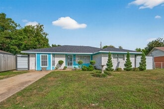 515 E Janisch Rd in Houston, TX - Building Photo - Building Photo