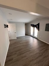 7927 Rinaldo Blvd N in Bridgeport, NY - Building Photo - Building Photo