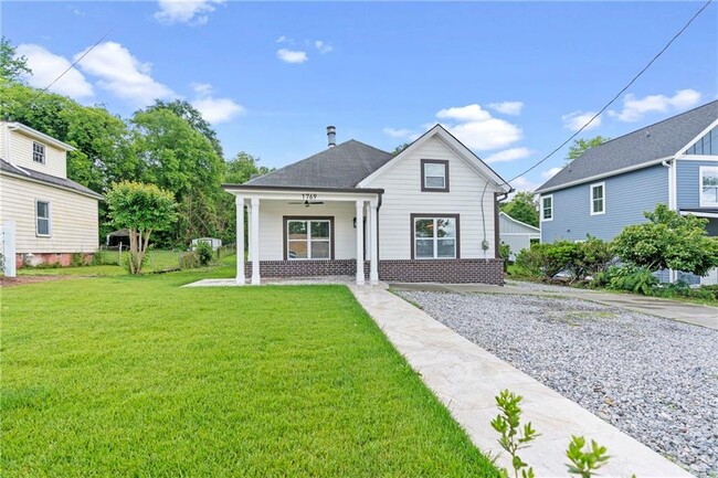 1769 Bolton Rd NW in Atlanta, GA - Building Photo - Building Photo