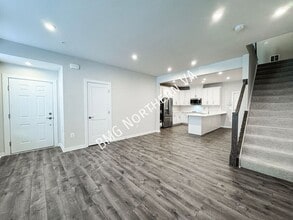 206 Park Central Ter in Manassas Park, VA - Building Photo - Building Photo