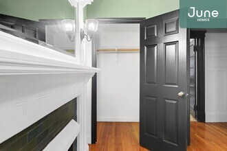 1905 Beacon St-Unit -B in Boston, MA - Building Photo - Building Photo