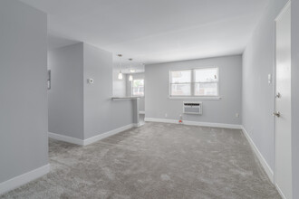 Rock Hill Apartments in Philadelphia, PA - Building Photo - Interior Photo