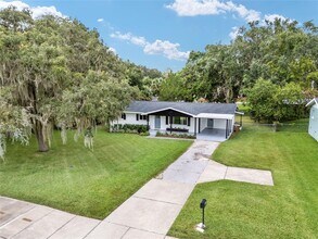 1846 SE Lake Weir Ave in Ocala, FL - Building Photo - Building Photo