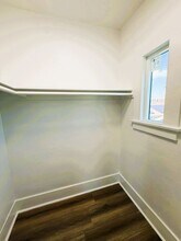 1173 E Broadway in Long Beach, CA - Foto de edificio - Building Photo