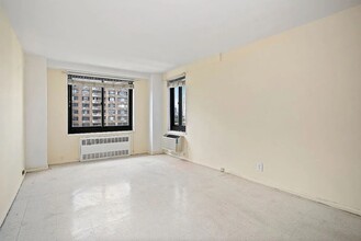 195 Willoughby Ave in Brooklyn, NY - Building Photo - Building Photo