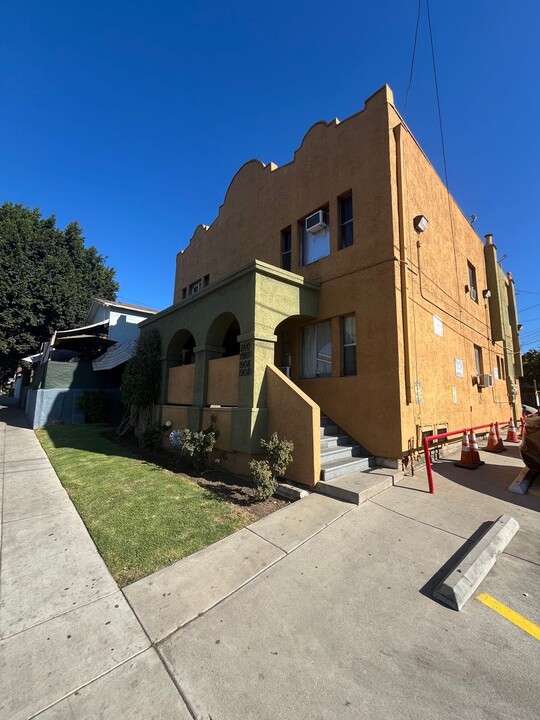 2601 Main St in Los Angeles, CA - Foto de edificio