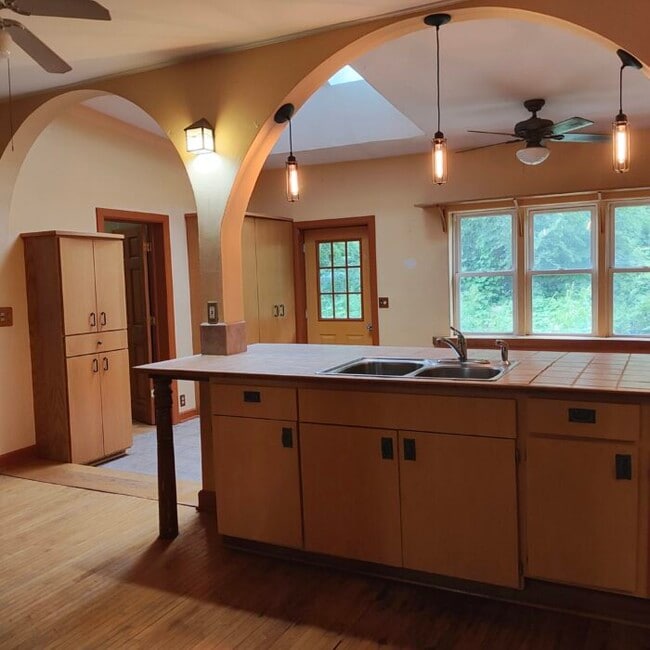 116 S Main St, Unit 116B