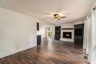 11669 Trumble Loop W in Bellevue, NE - Building Photo - Building Photo