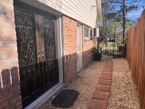 12426 Whittington Dr in Houston, TX - Building Photo - Building Photo