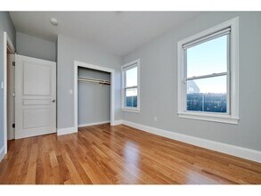 12 Humboldt Pl in Boston, MA - Building Photo - Building Photo