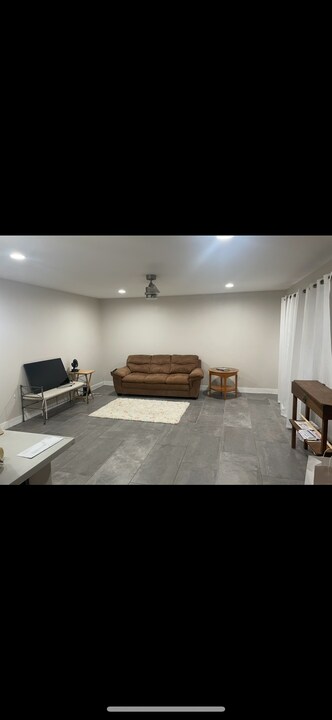 3665 E 1st St, Unit 403 in Long Beach, CA - Foto de edificio