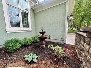 9003 W 157th Terrace in Overland Park, KS - Building Photo - Building Photo
