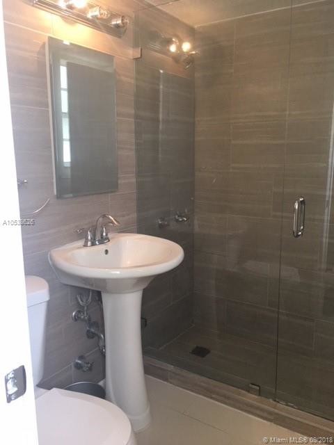 320 NE 15th Ave-Unit -1 in Fort Lauderdale, FL - Building Photo