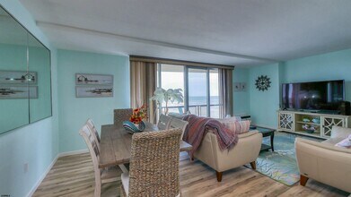 4800 Boardwalk in Ventnor City, NJ - Foto de edificio - Building Photo