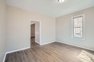 707 Jenks Ave E in St. Paul, MN - Foto de edificio - Building Photo