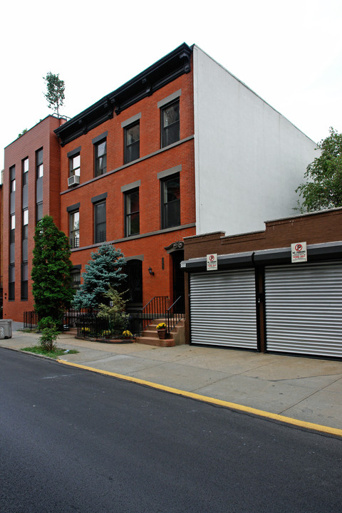 274 Hoyt St in Brooklyn, NY - Foto de edificio