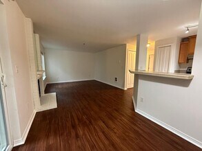 11527 Hwy 99 in Everett, WA - Building Photo - Building Photo