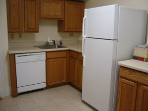 848 Huntington Ave, Unit 2 in Boston, MA - Building Photo - Building Photo