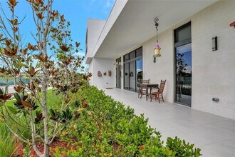 16709 Botaniko Dr N, Unit 3119 in Weston, FL - Building Photo - Building Photo