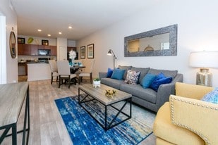 Lincoln Place in Loveland, CO - Building Photo