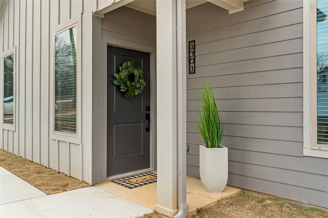 1303 Bells Ave in Denison, TX - Building Photo
