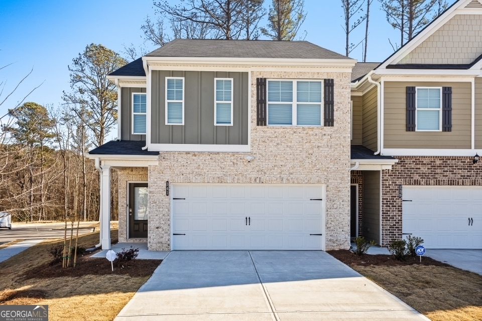 341 Crimson Dr in Union City, GA - Building Photo