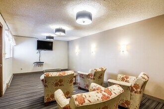 1612 7th St in La Grande, OR - Building Photo - Building Photo