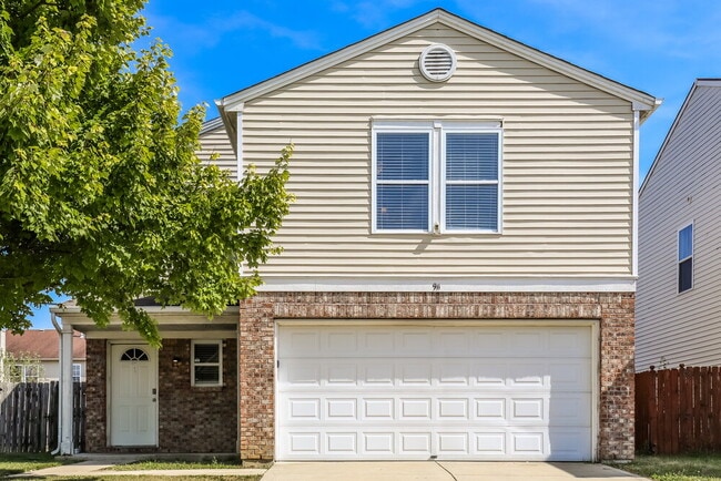 property at 911 Bentgrass Dr