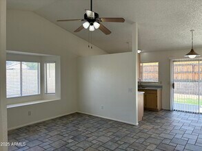 3233 W Mohawk Ln in Phoenix, AZ - Building Photo - Building Photo