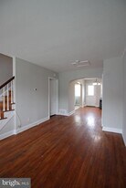 529 Parksley Ave in Baltimore, MD - Building Photo