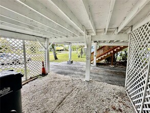 3303 W Shell Point Rd in Ruskin, FL - Building Photo - Building Photo