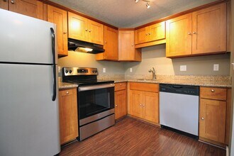 4224 SE Cesar Estrada Chavez Blvd in Portland, OR - Building Photo - Building Photo