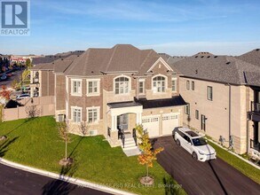 11 Jura Cres in Brampton, ON - Building Photo - Building Photo