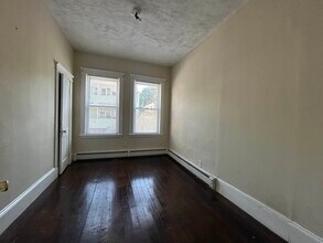 279 Broadway in Somerville, MA - Building Photo - Building Photo