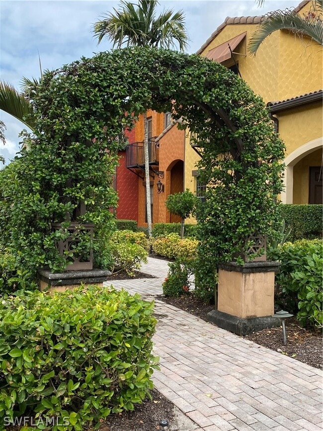 9151 Delano St in Naples, FL - Building Photo - Building Photo