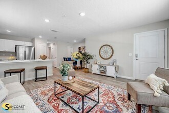 6421 Breezy Oaks Wy, Unit 101 in Jacksonville, FL - Building Photo - Building Photo