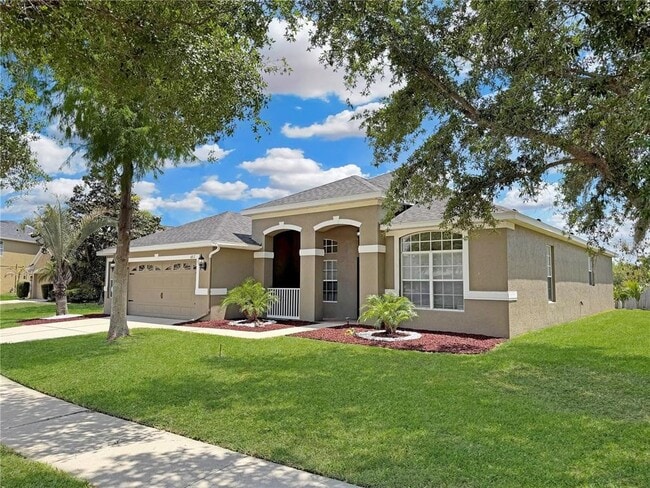 6817 Cromwell Garden Dr in Apollo Beach, FL - Building Photo - Building Photo