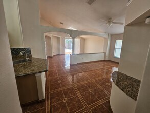536 Eagle Pointe S in Kissimmee, FL - Building Photo - Building Photo