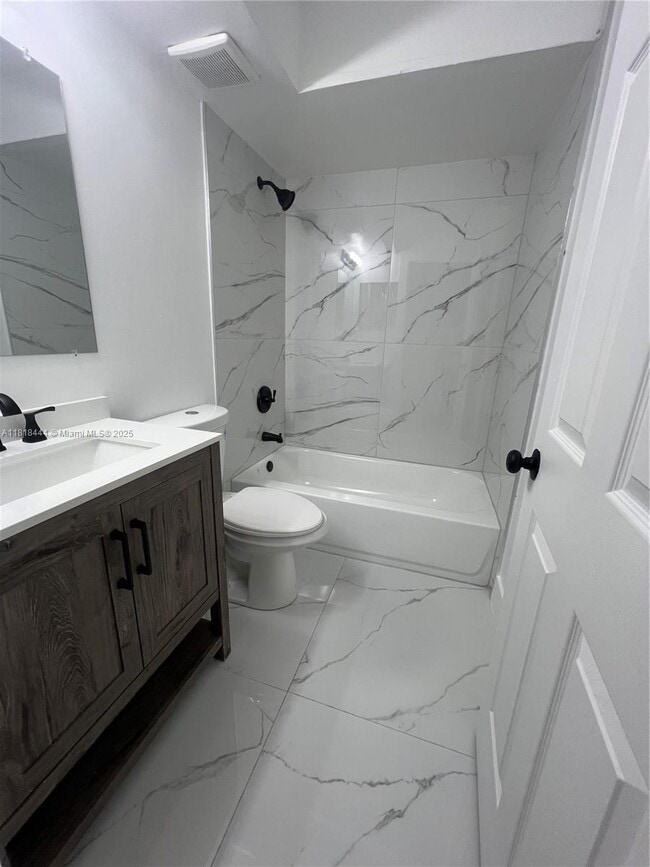 590 NW 65th St in Miami, FL - Building Photo - Building Photo