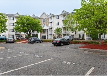 21 Hampshire Rd, Unit 115 in Methuen, MA - Building Photo - Building Photo