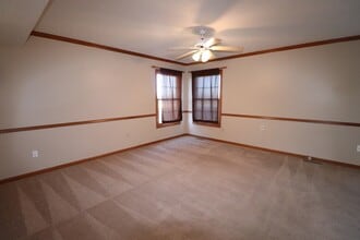 309 Commanche Ct in Junction City, KS - Building Photo - Building Photo