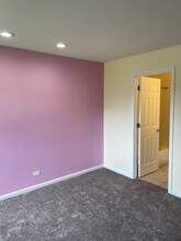 521 N Woodfield Trl in Roselle, IL - Building Photo - Building Photo