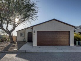 7044 S Placita Sorrento in Tucson, AZ - Building Photo