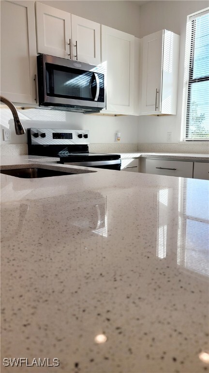 property at 4400 Golfview Blvd