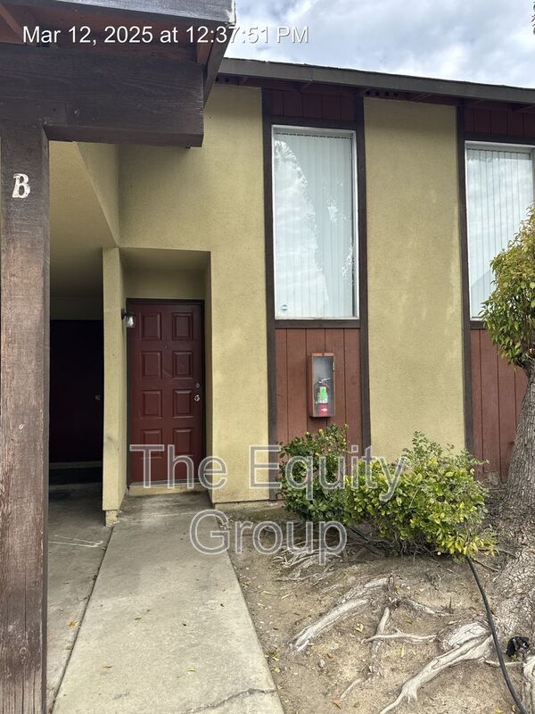 1220-1228 S Santa Fe St in Visalia, CA - Building Photo - Building Photo