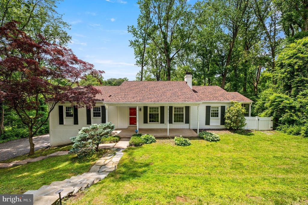 70 Wendy Ln in Glen Mills, PA - Building Photo
