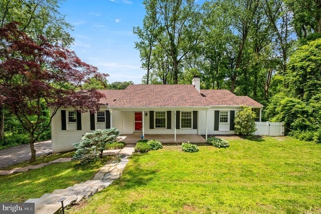 property at 70 Wendy Ln