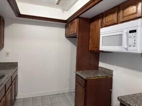 6120 SW 22nd Ct in Miramar, FL - Building Photo - Building Photo