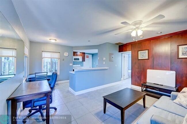 109 SE 11th Ave, Unit 1