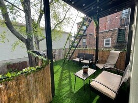 65 Franklin St in Jersey City, NJ - Building Photo